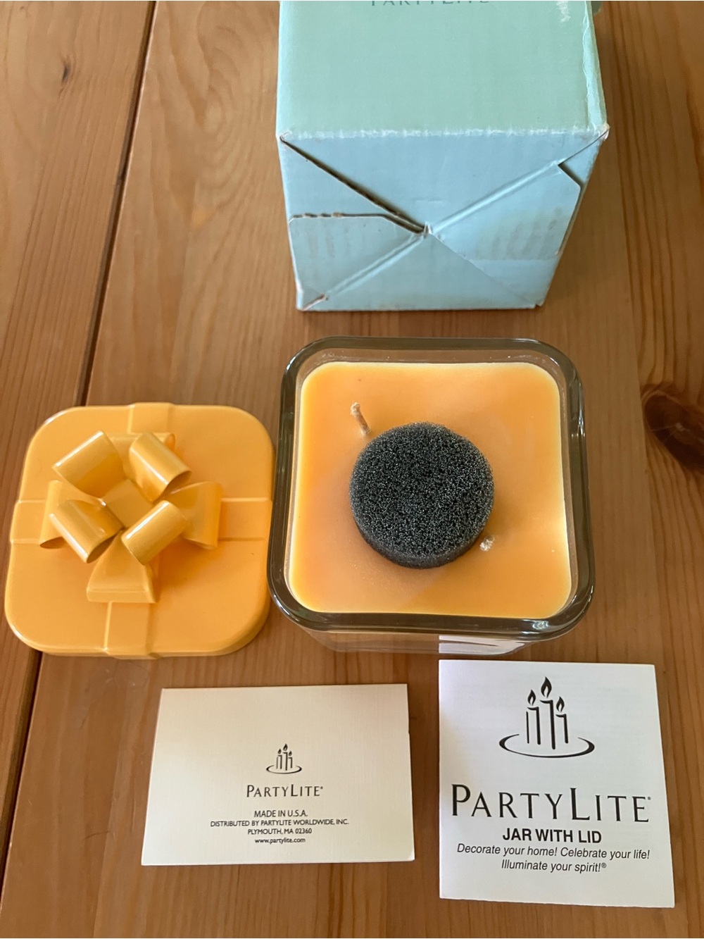 NEW Retired PartyLite Mango Tangerine Gift-Bow Jar Candle - Picture 10 of 13